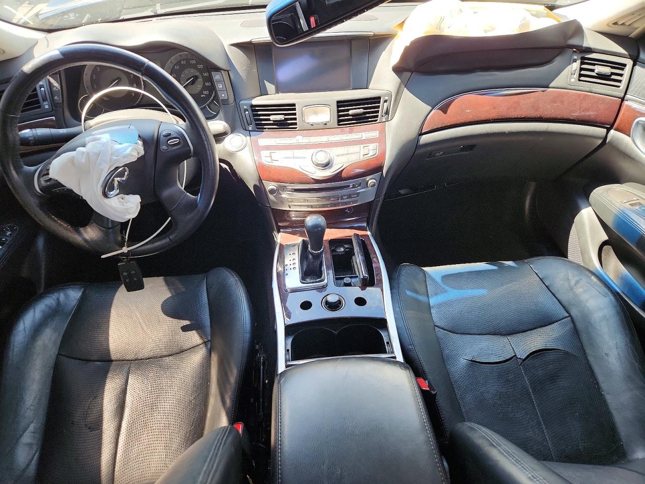INFINITI M37 X