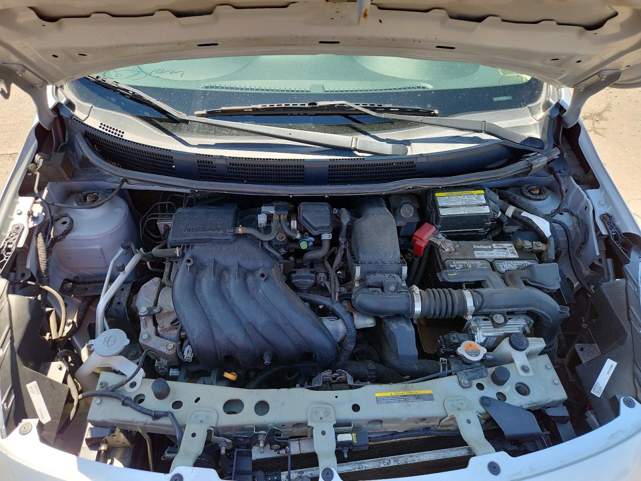 Nissan Versa 1.6 S