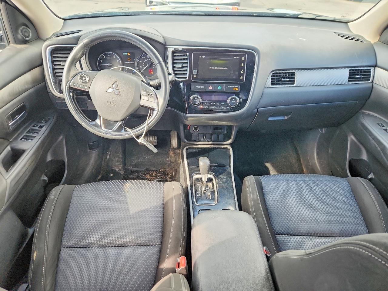 Mitsubishi Outlander Se