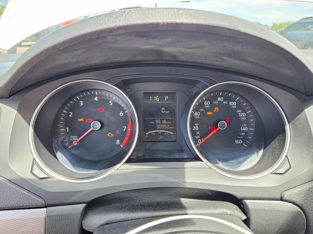 Volkswagen Jetta S