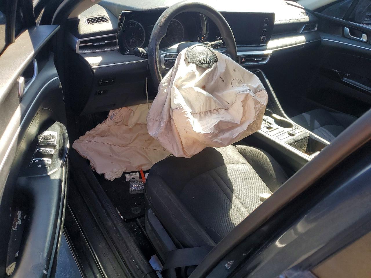 Kia K5 Lxs