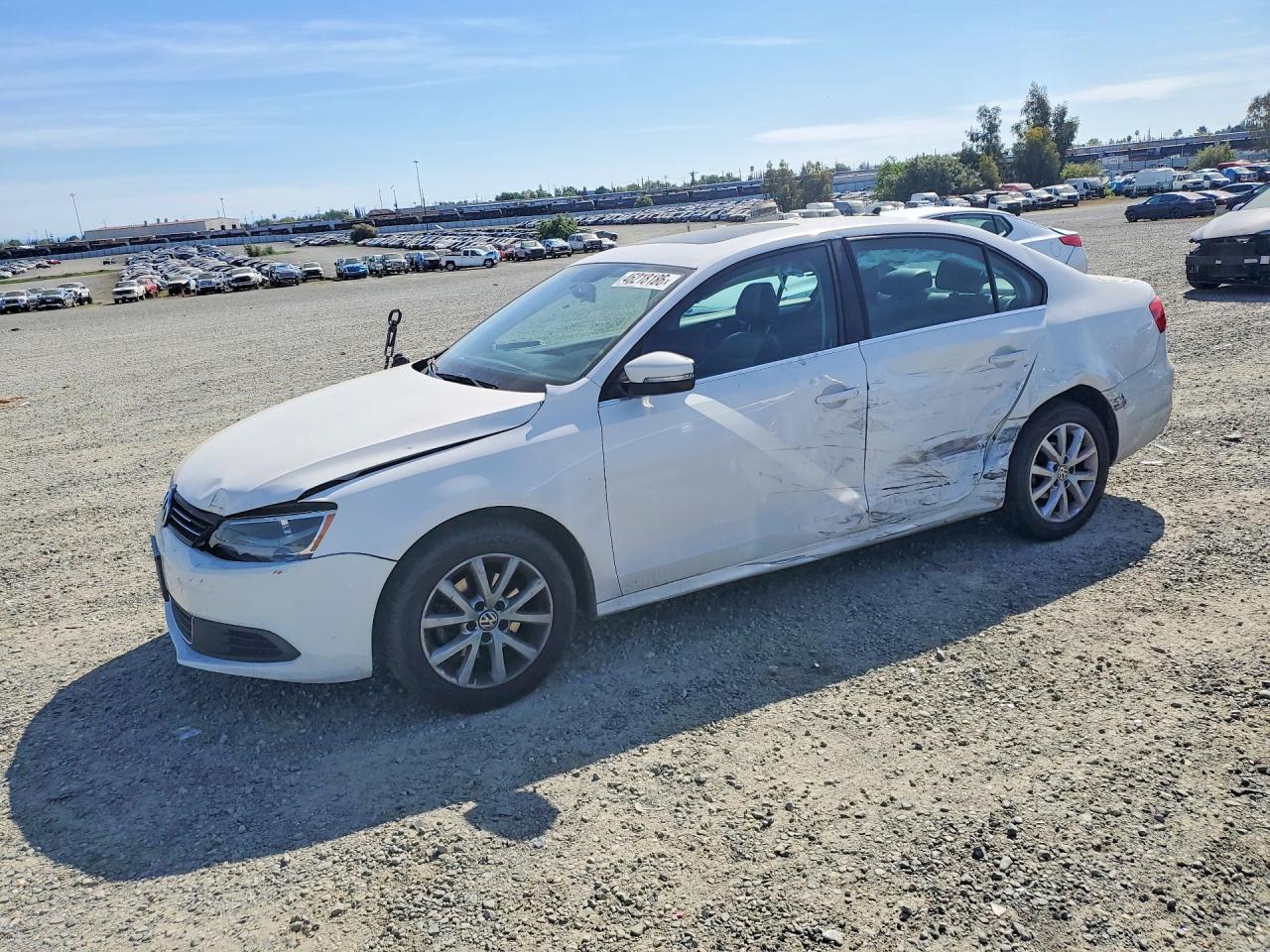 Salvage Volkswagen Jetta Image