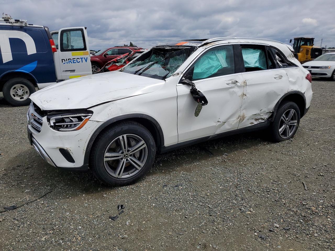 Salvage Mercedes-Benz GLC Image