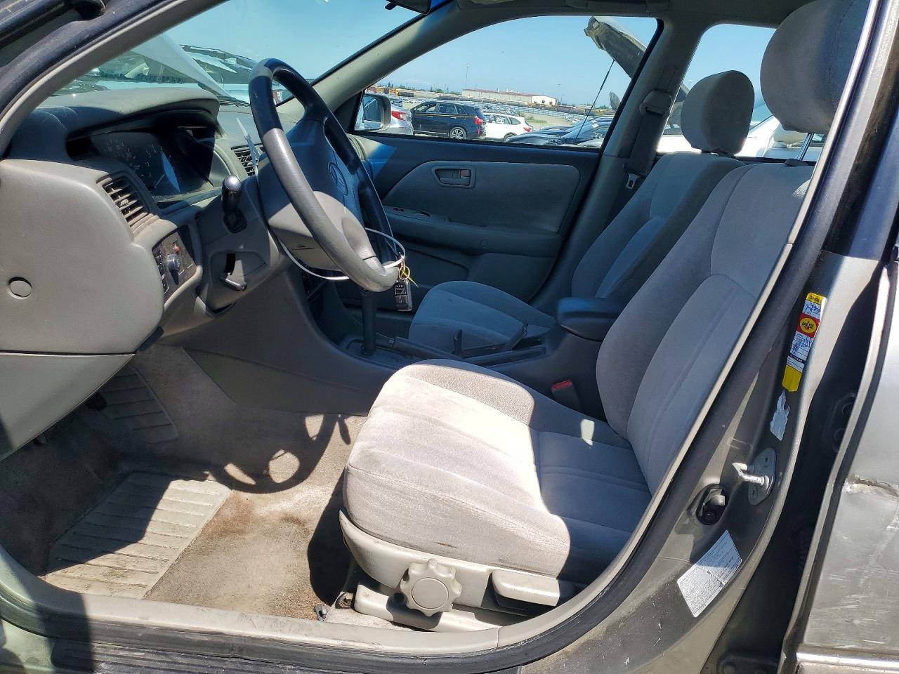 Toyota Camry Le V6