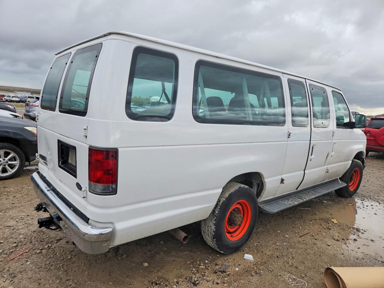 Ford Econoline E350 Super Duty Wagon