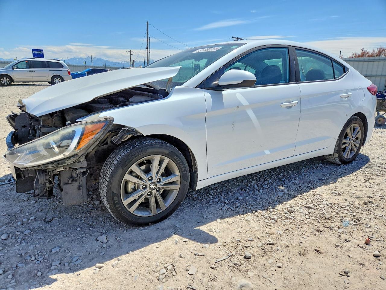 Salvage Hyundai ELANTRA Image