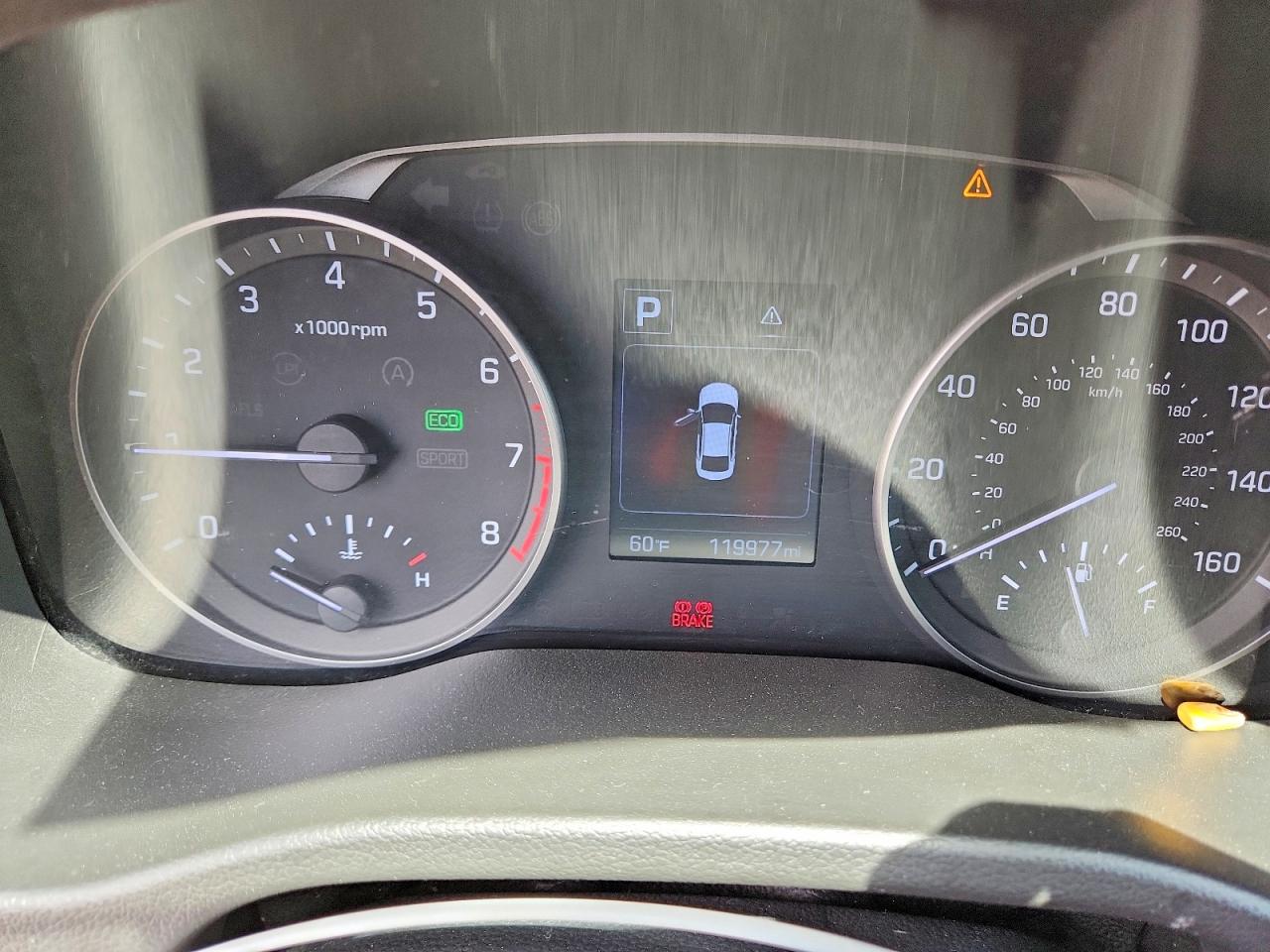 Hyundai ELANTRA Sel