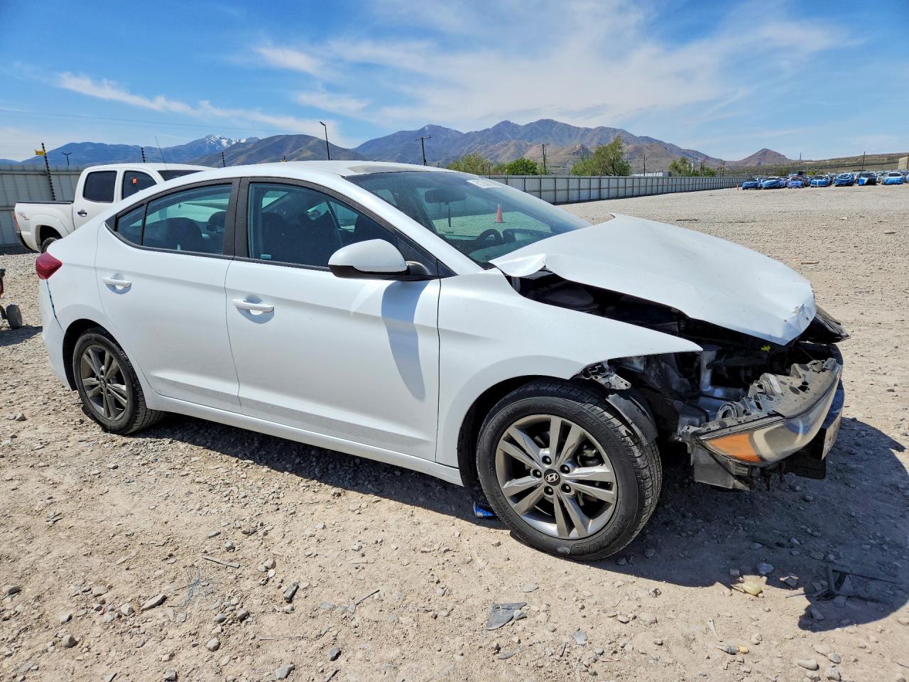 Hyundai ELANTRA Sel