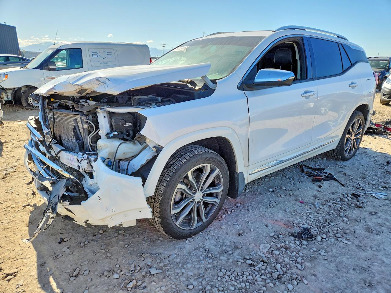 Salvage GMC Terrain Image