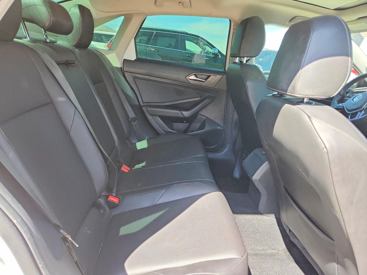 Volkswagen Jetta S