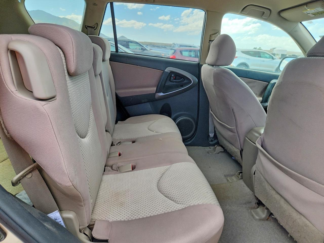 Toyota RAV4 Base