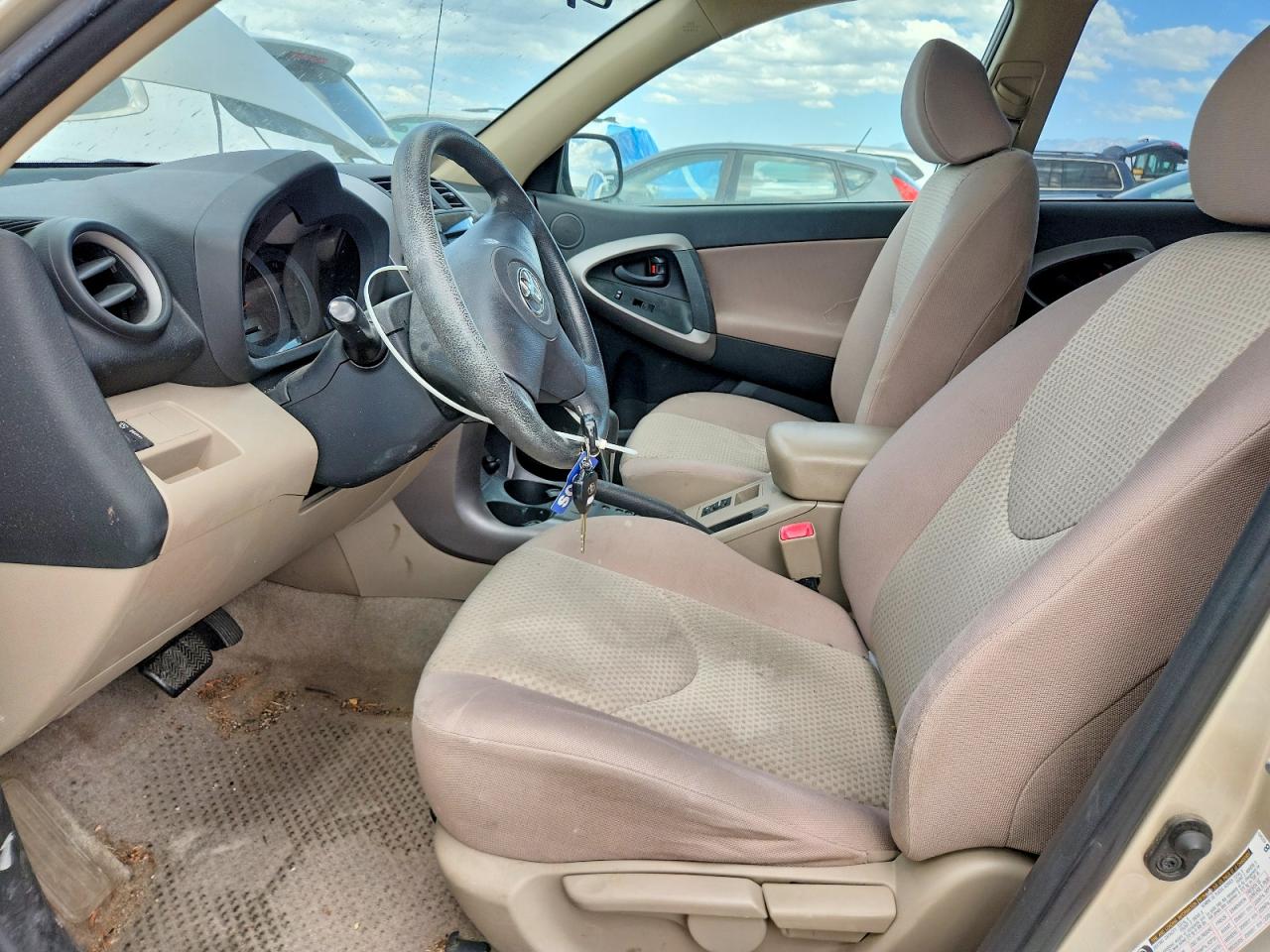 Toyota RAV4 Base