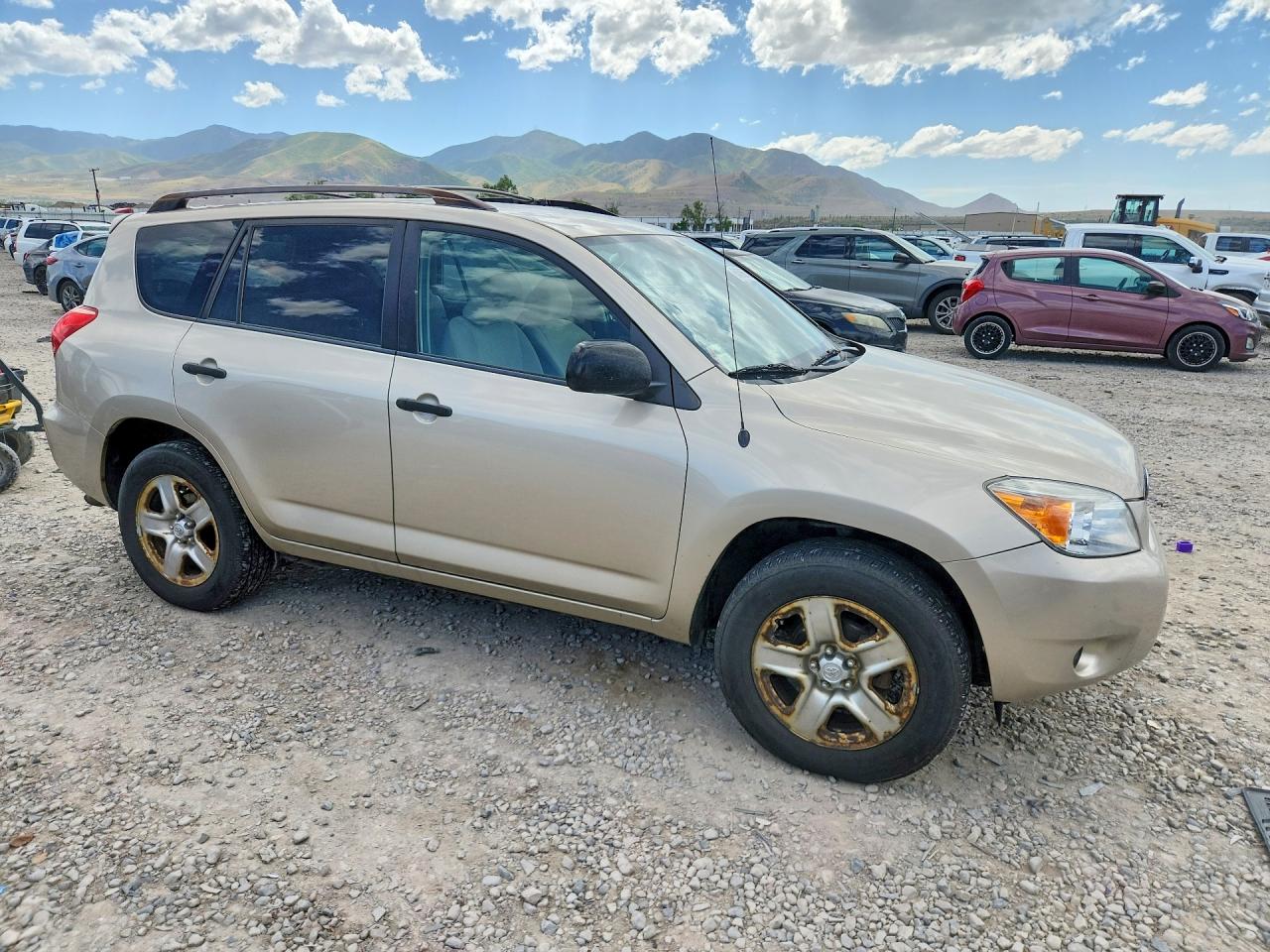 Toyota RAV4 Base