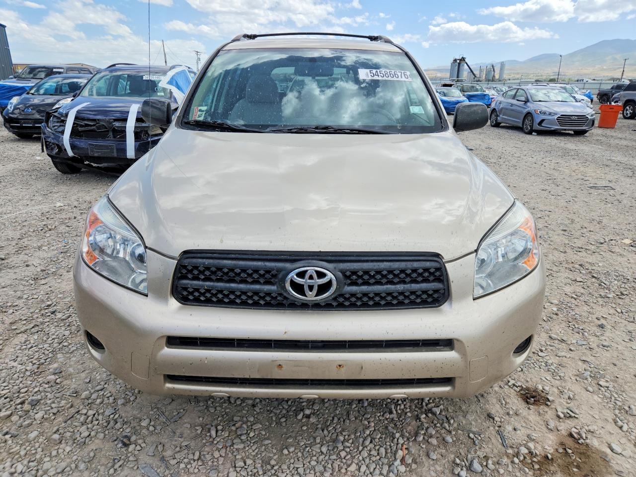Toyota RAV4 Base