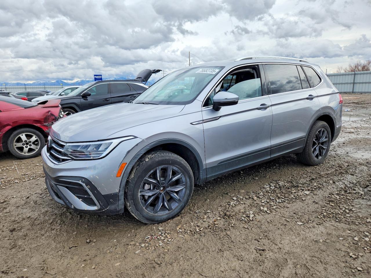 Salvage Volkswagen Tiguan Image