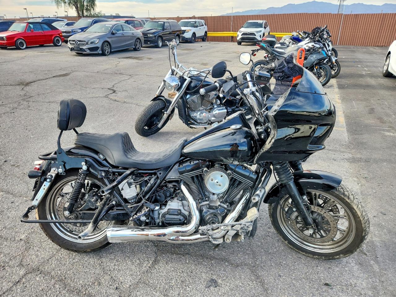Salvage Harley-Davidson Fl Image