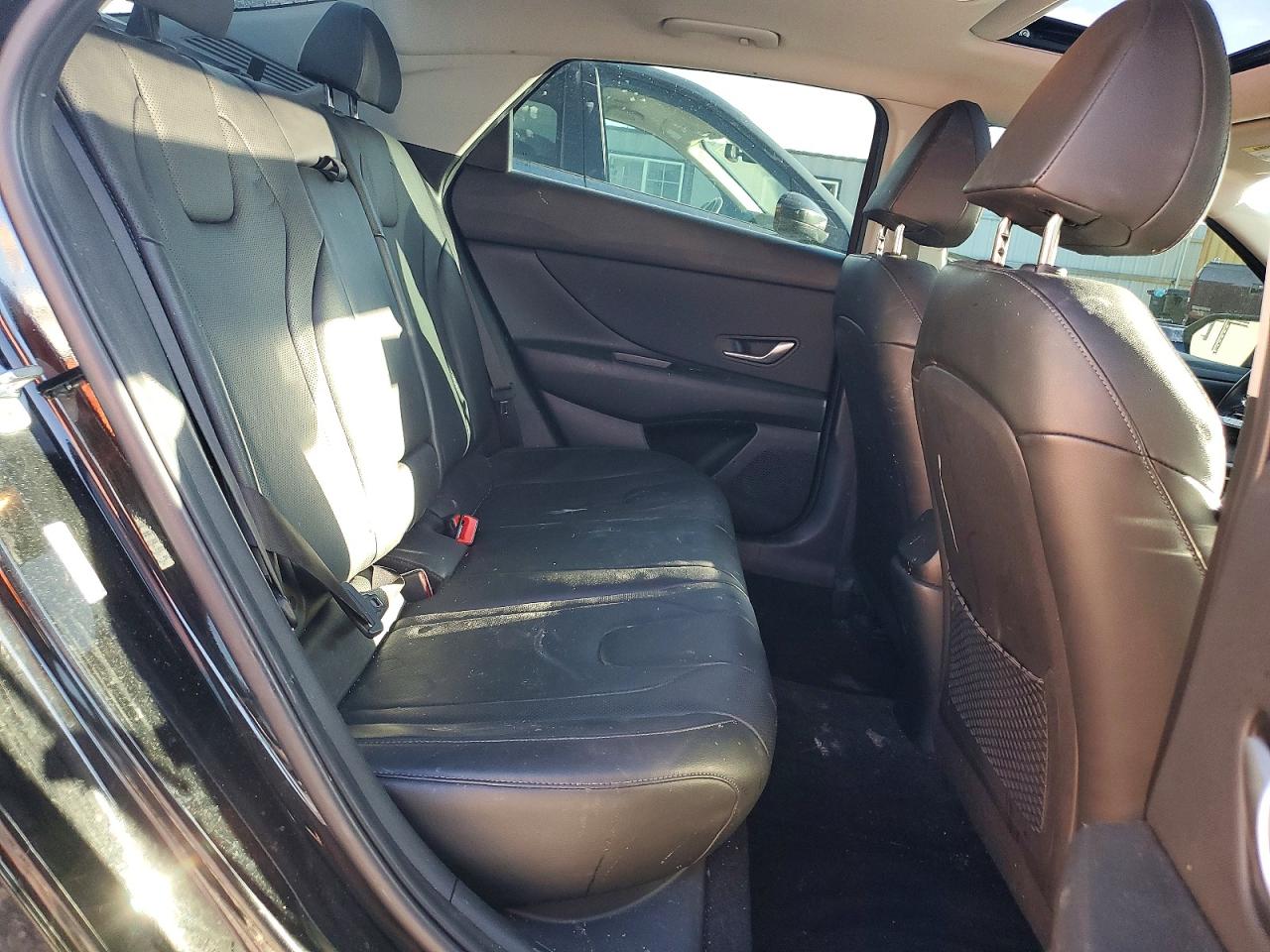 Hyundai ELANTRA Limited