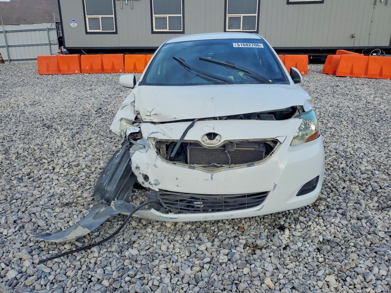 Toyota Yaris Base