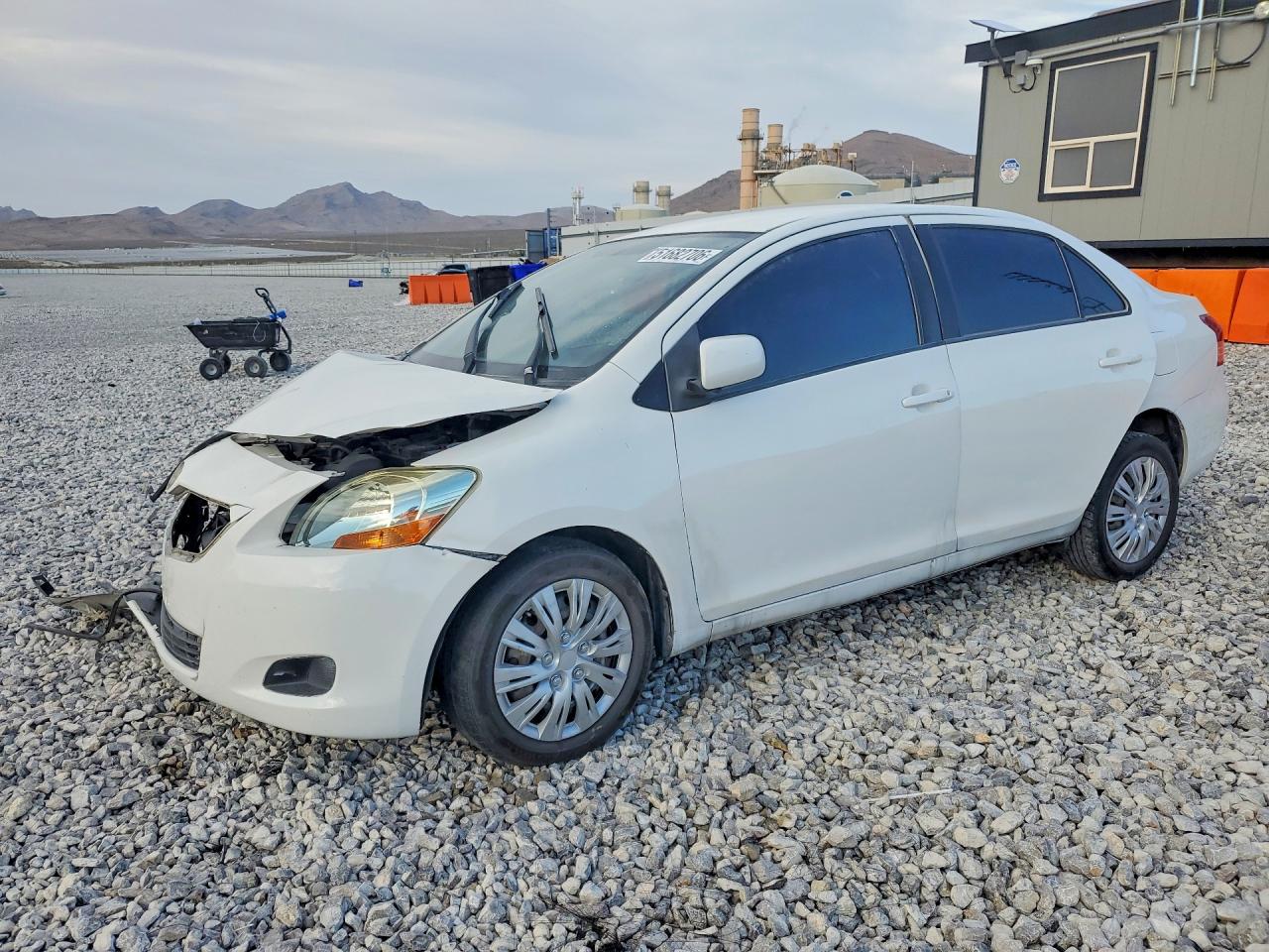 Salvage Toyota Yaris Image