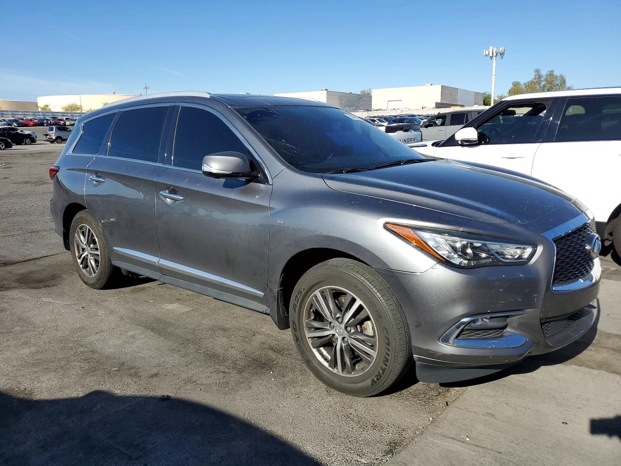 INFINITI Qx Base