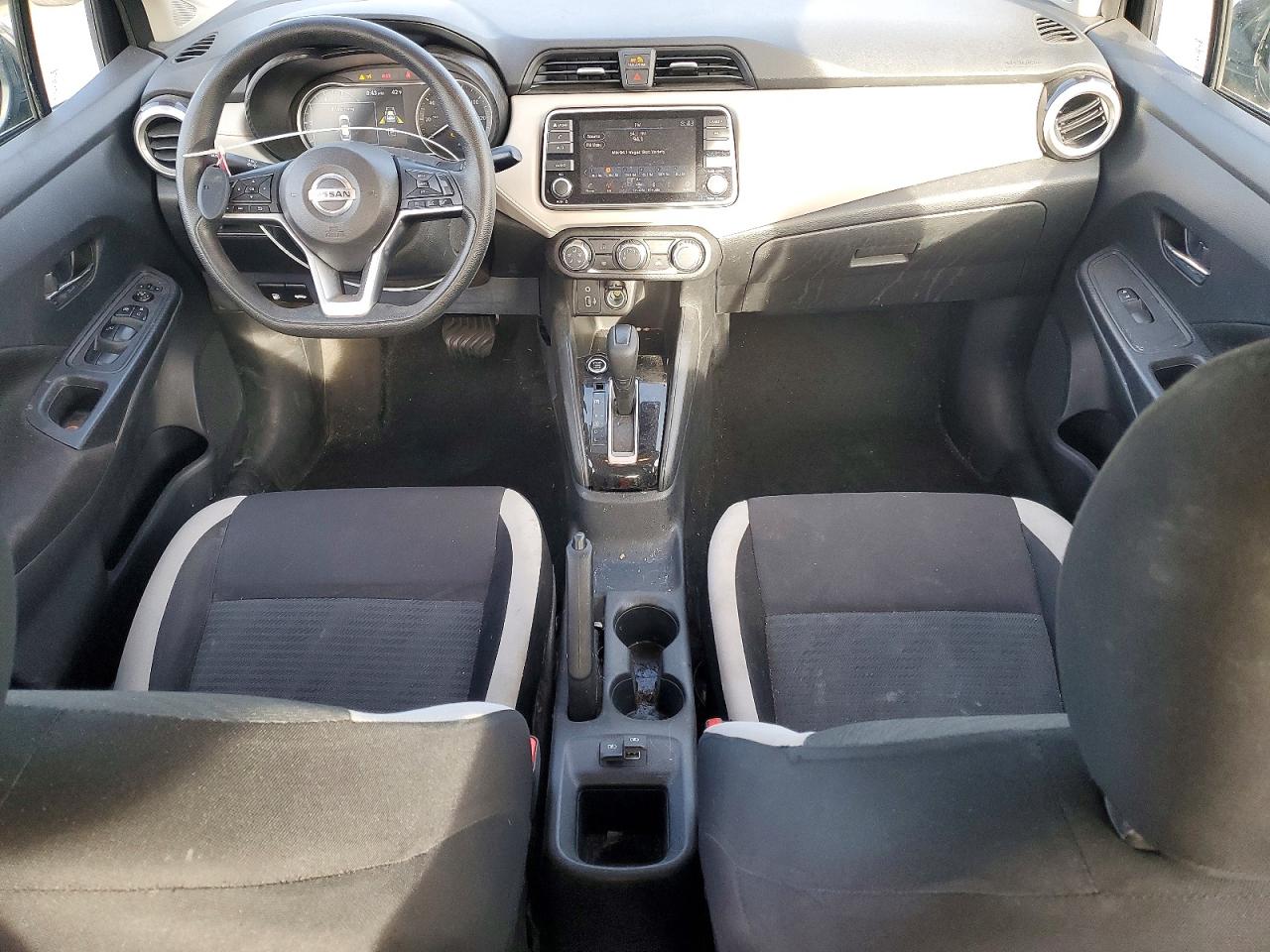 Nissan Versa Sv