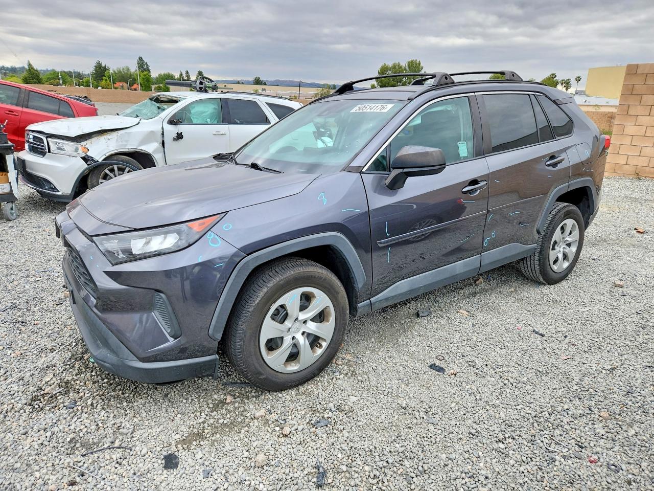 Salvage Toyota RAV4 Image