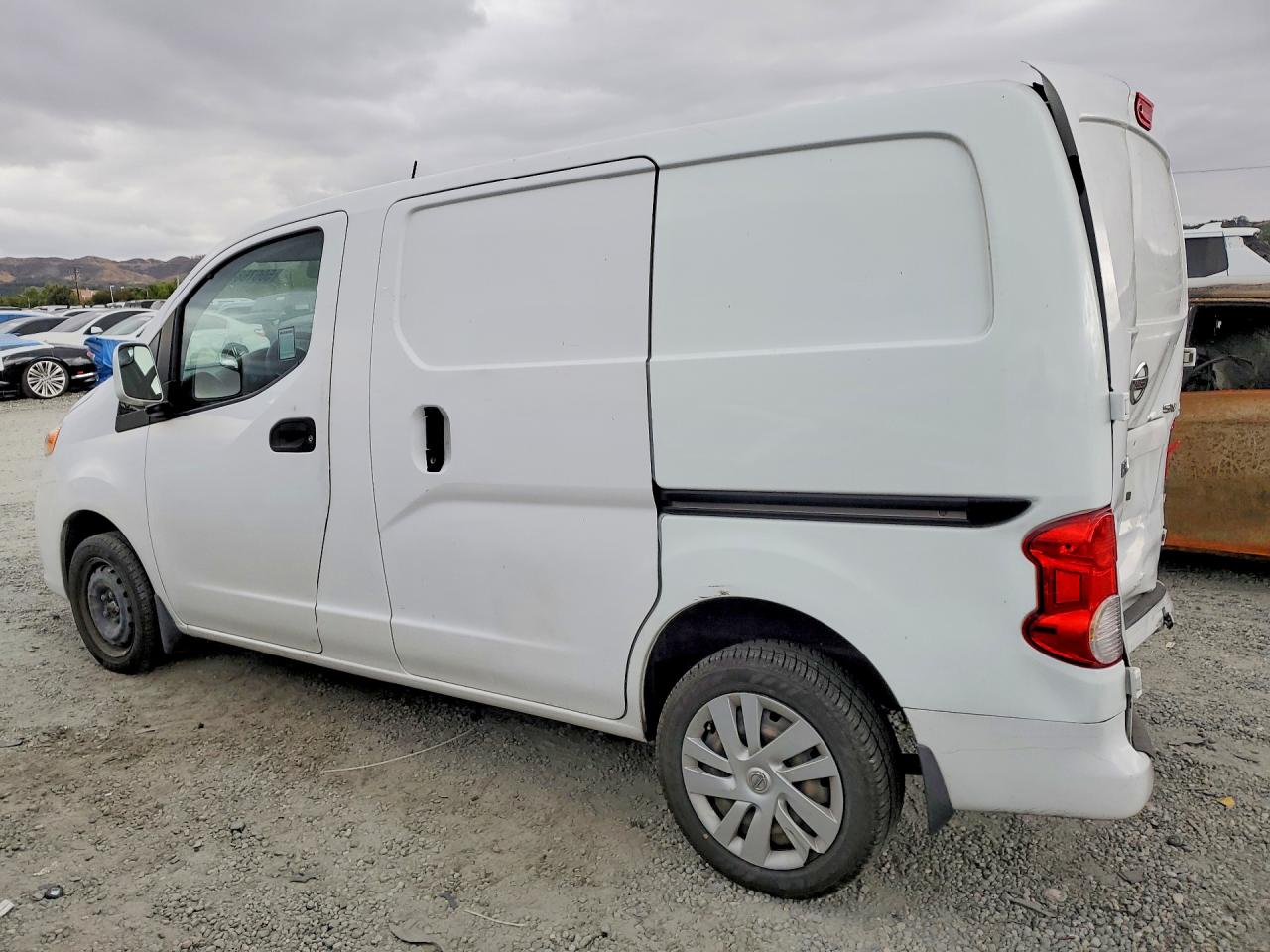 Nissan Nv