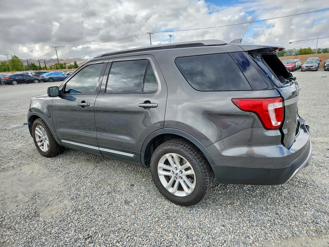 Ford Explorer Xlt