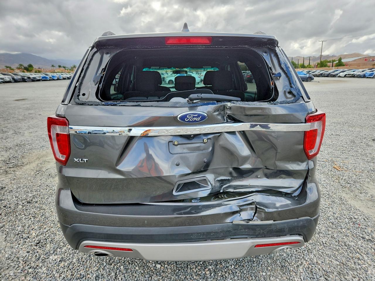 Ford Explorer Xlt