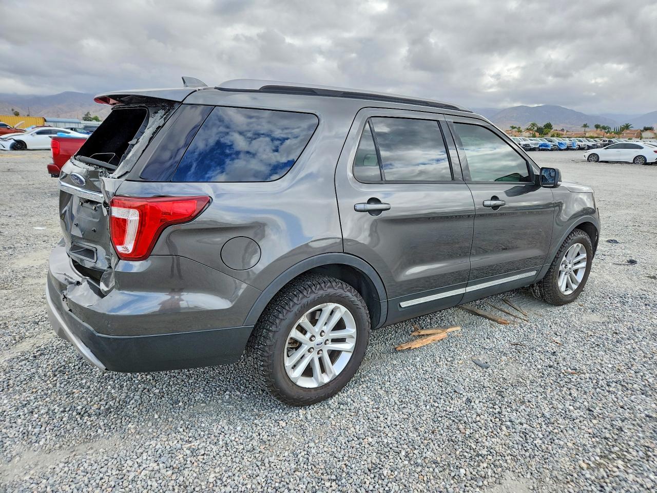 Ford Explorer Xlt