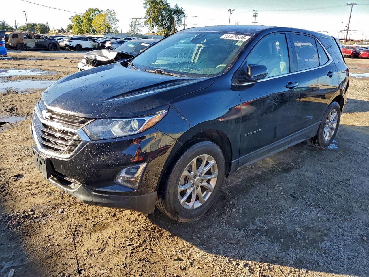 Salvage Chevrolet Equinox Image
