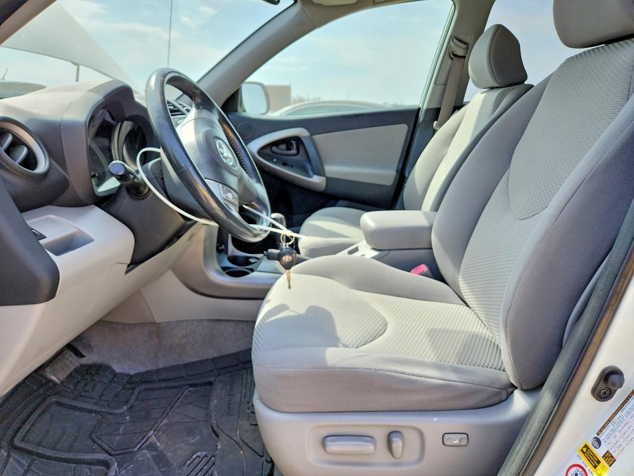 Toyota RAV4 Limited