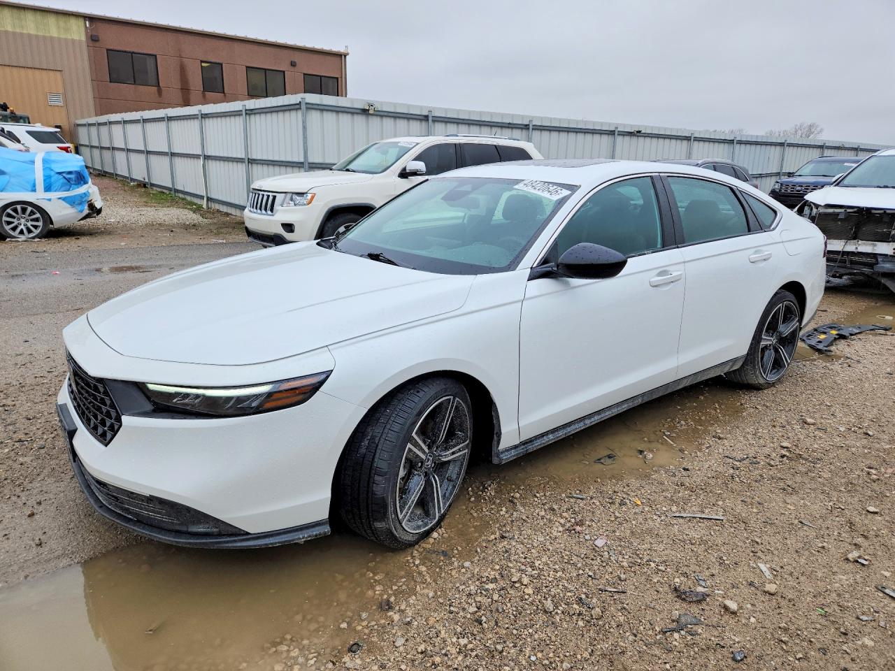 Salvage Honda Accord Image