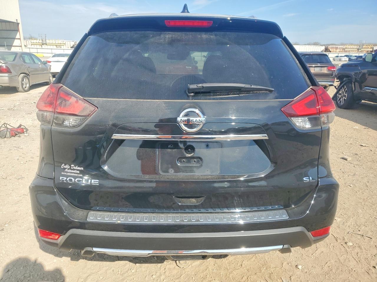 Nissan Rogue S
