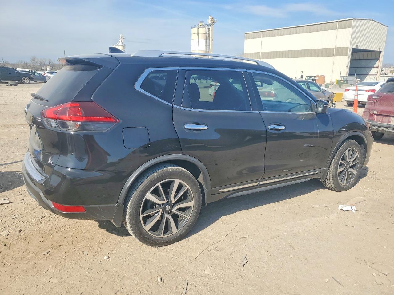 Nissan Rogue S