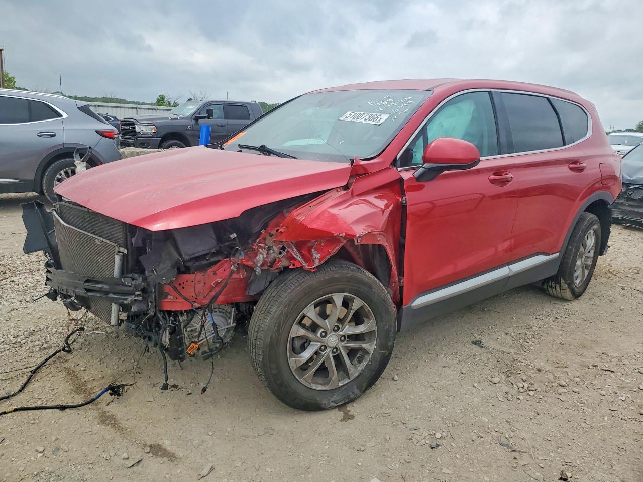 Salvage Hyundai SANTA FE Image
