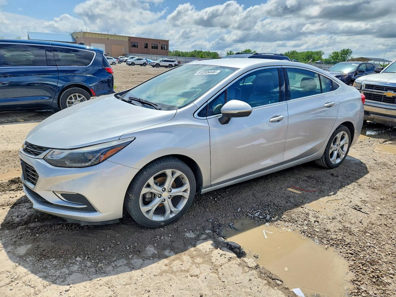 Salvage Chevrolet Cruze Image