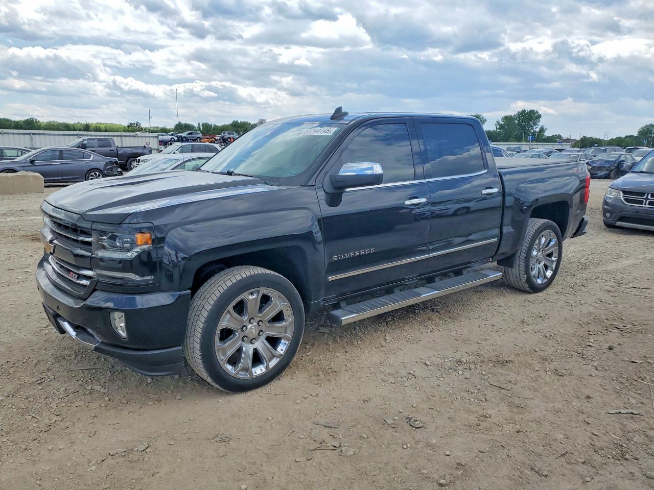 Salvage Chevrolet Silverado Image