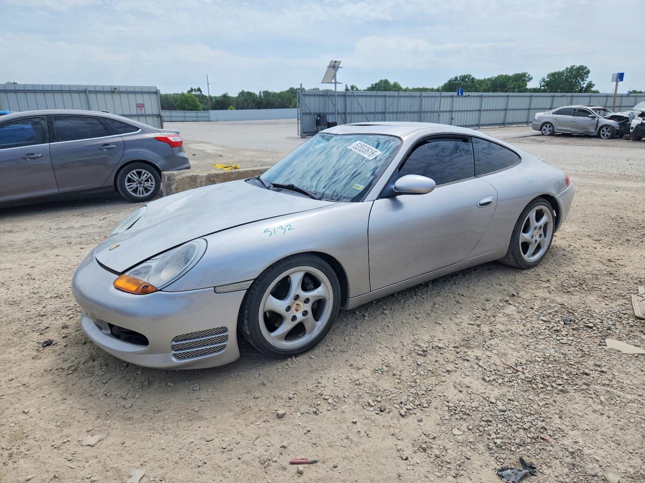 Salvage Porsche 911 Image