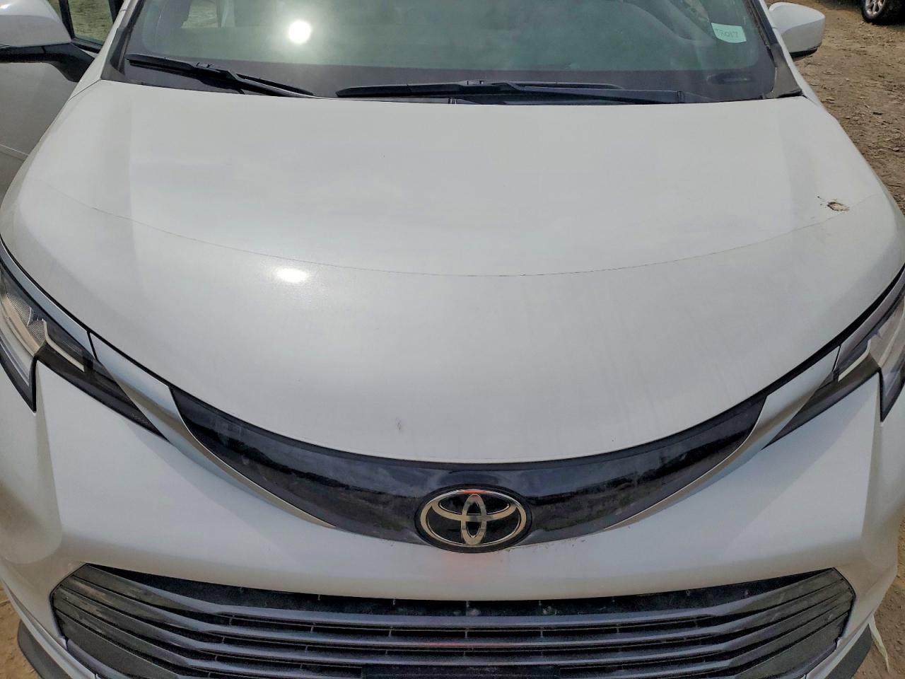 Toyota Sienna Limited 7-passenger