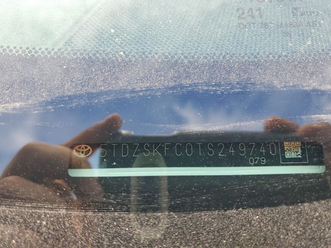 Toyota Sienna Limited 7-passenger