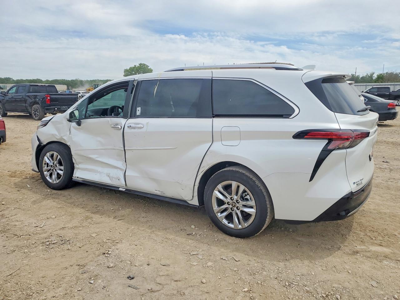 Toyota Sienna Limited 7-passenger