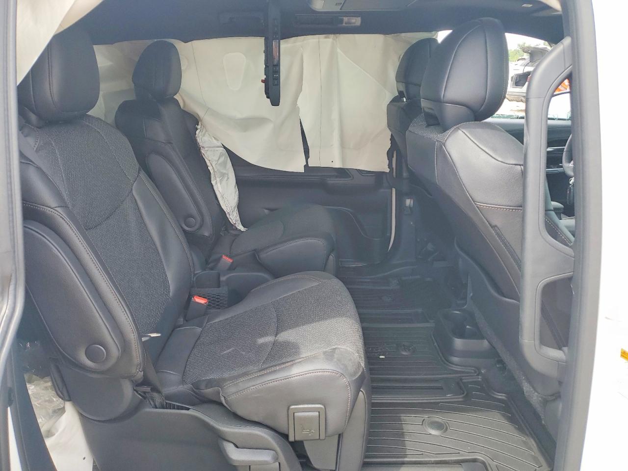 Toyota Sienna Limited 7-passenger
