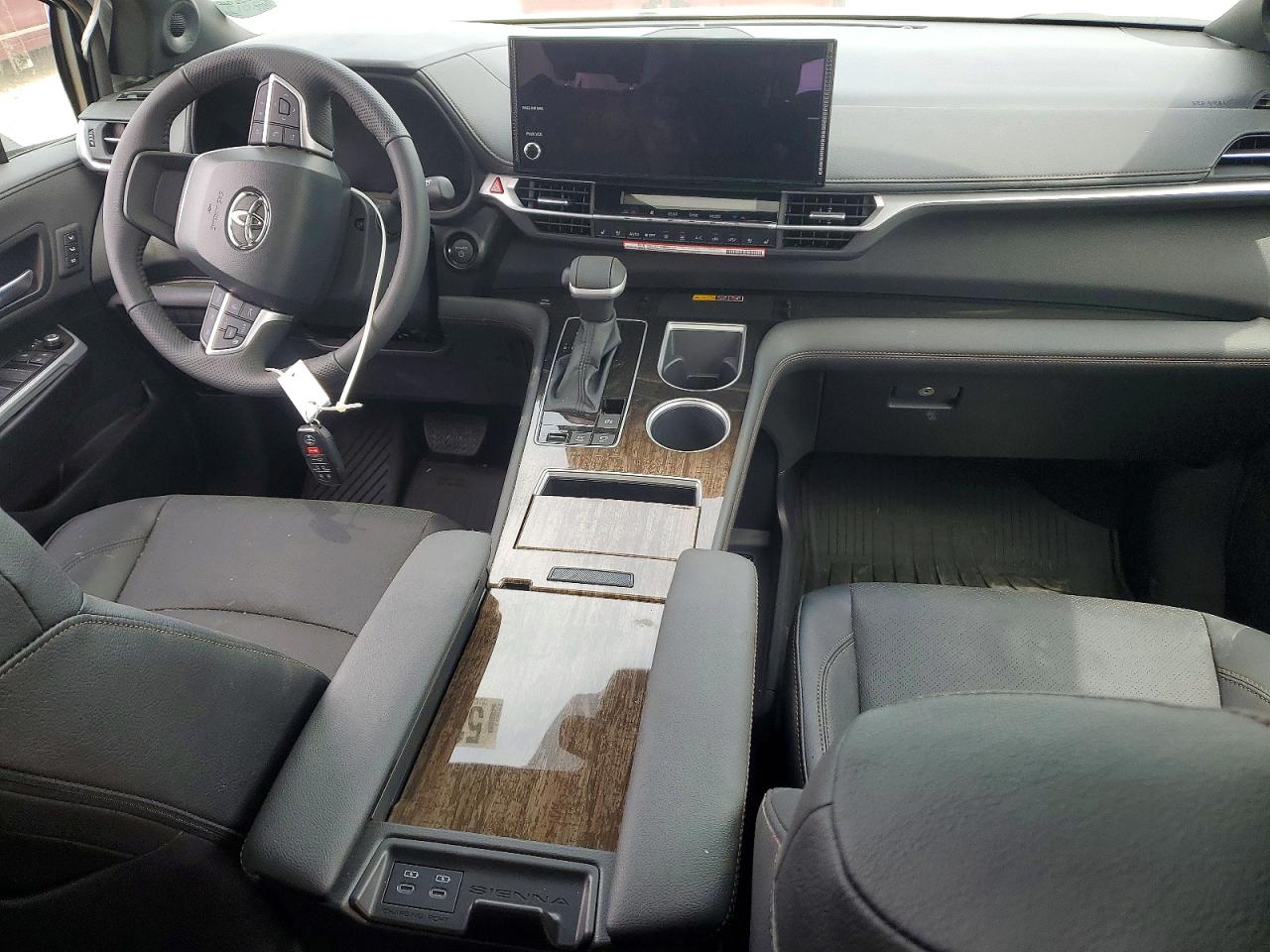 Toyota Sienna Limited 7-passenger
