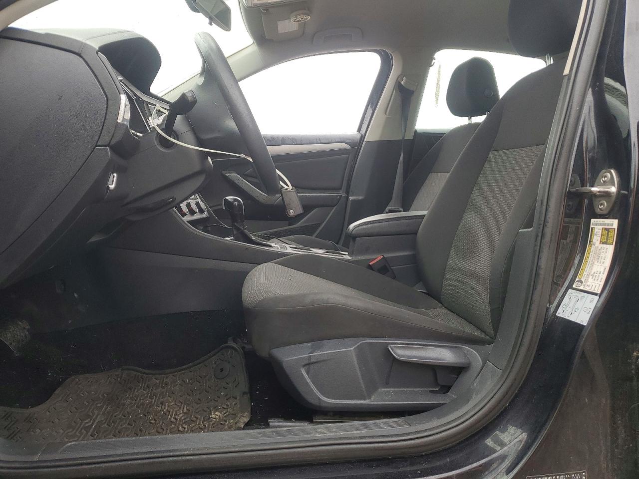 Volkswagen Jetta S