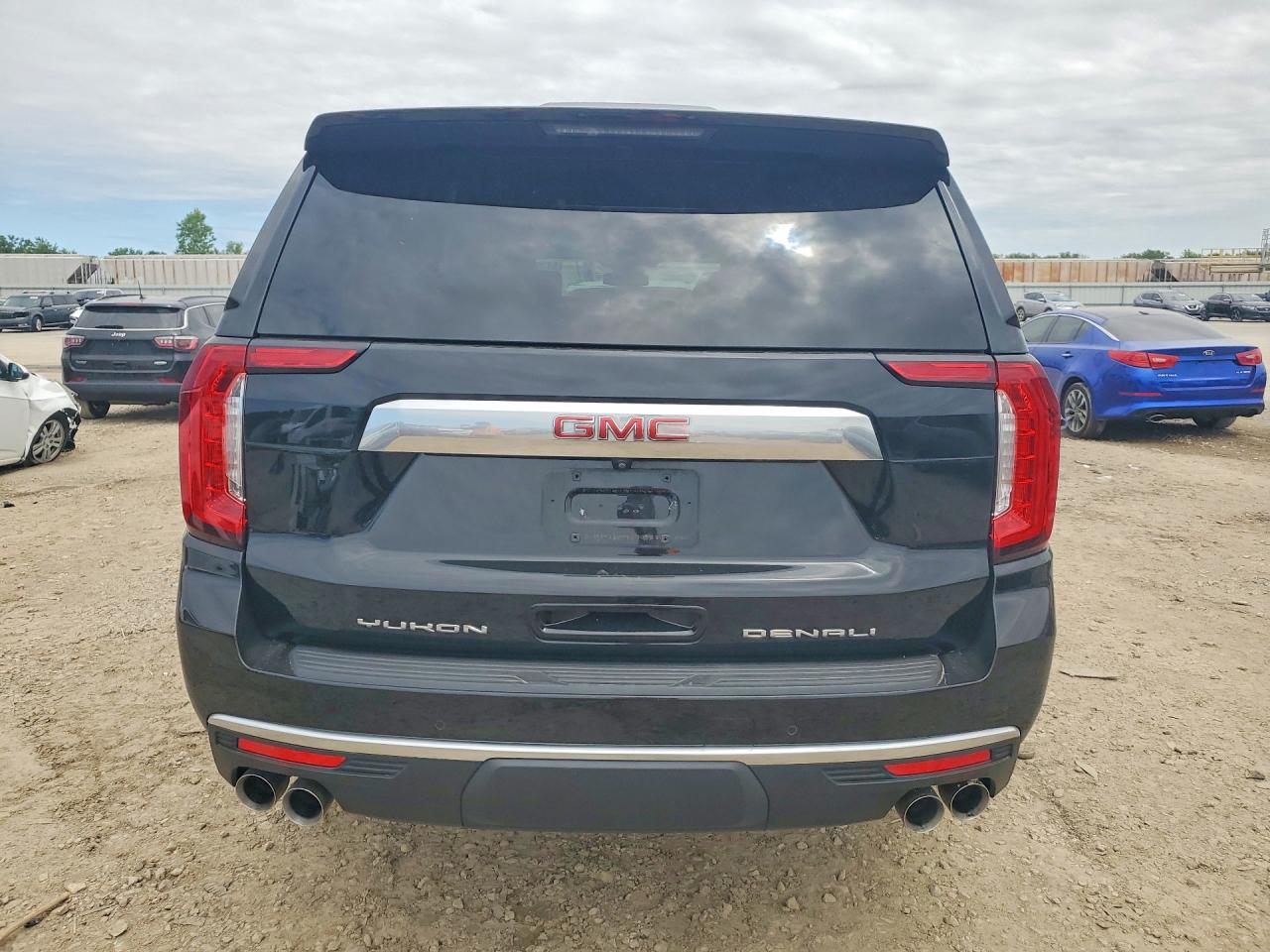 GMC Yukon Denali