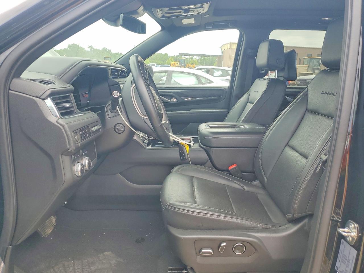 GMC Yukon Denali
