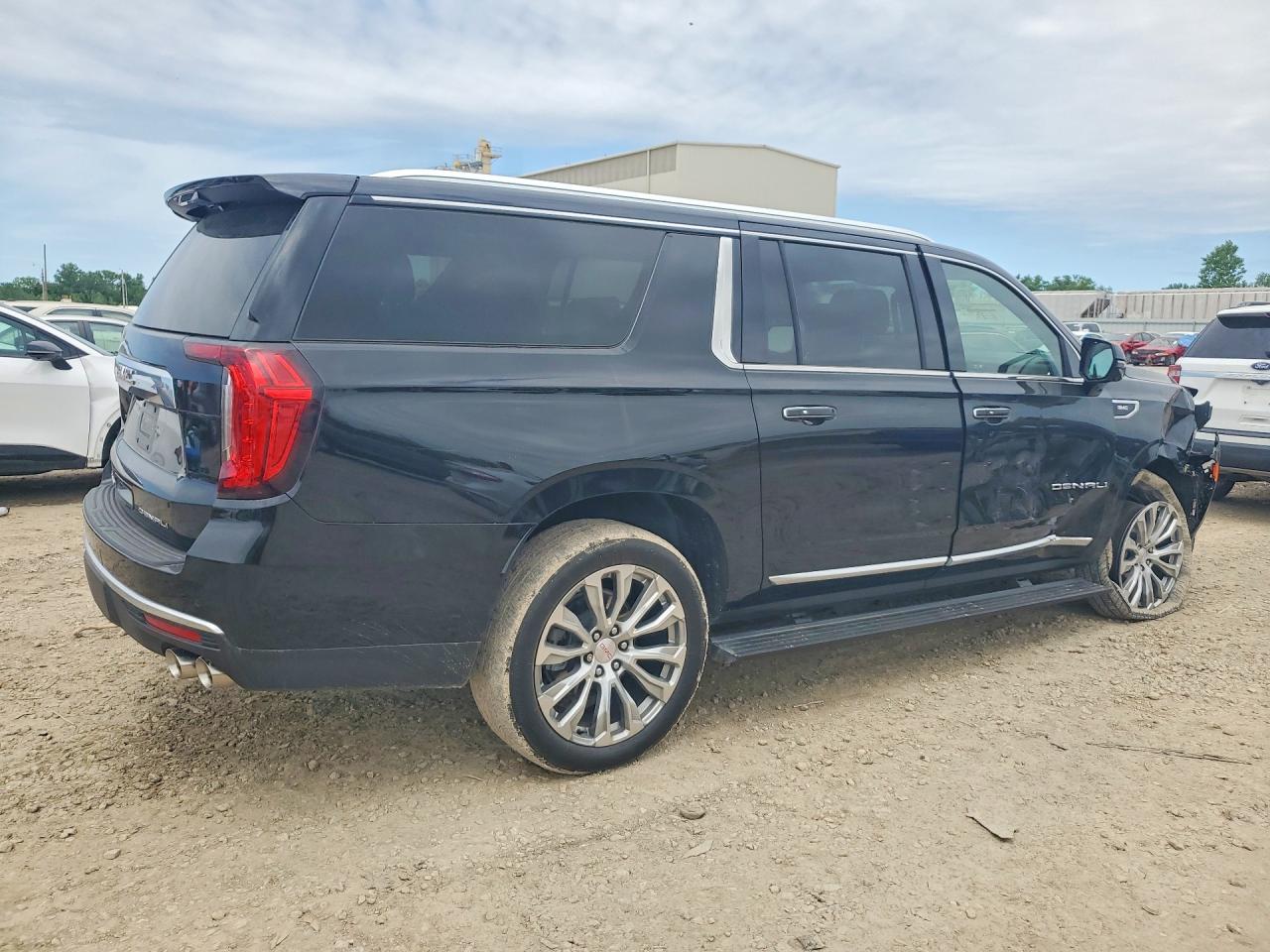 GMC Yukon Denali