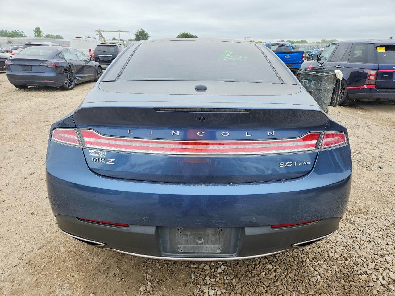 Lincoln MKZ Reserve