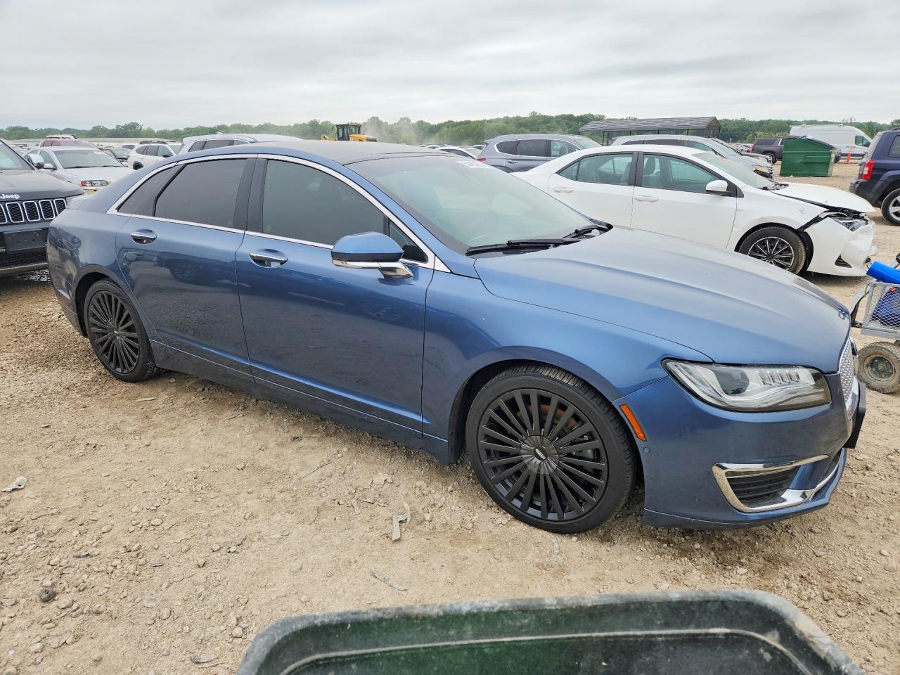 Lincoln MKZ Reserve